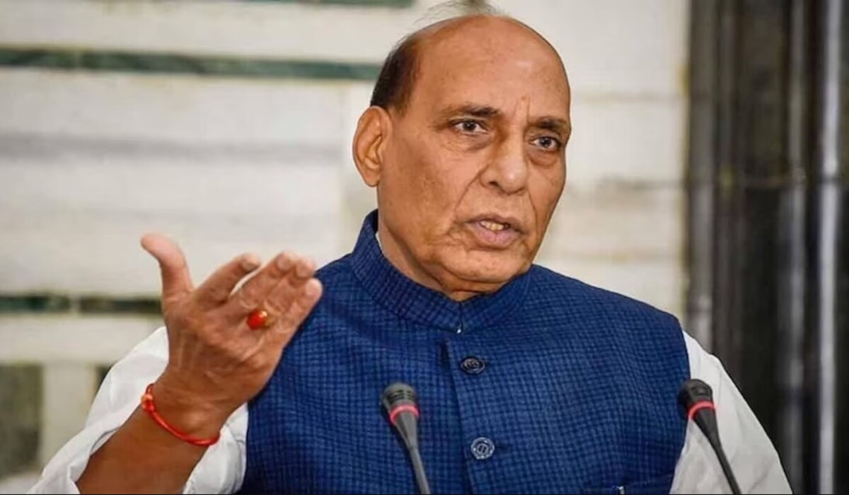 "हम पहले ही 370 पार कर चुके हैं": Rajnath Singh का चुटकुला चुनावी सवाल पर