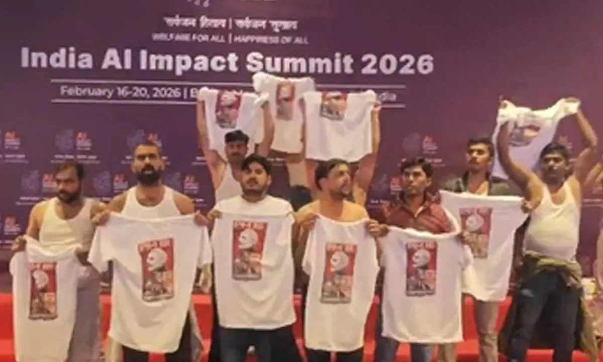 The Indian Youth Congress president was arrested after staging a shirtless protest at the AI Summit in Delhi’s Bharat Mandapam. The dramatic demonstration during the high-profile tech event led to swift police action.