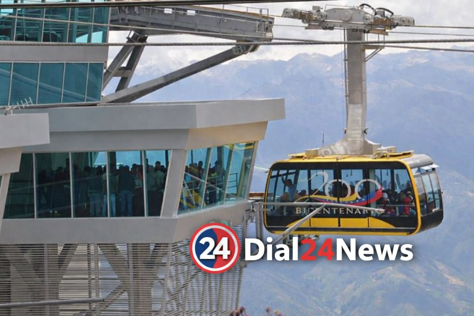 Tourists Stranded in Gulmarg Cable Cars as Rescue Operations Continue in Jammu and Kashmir