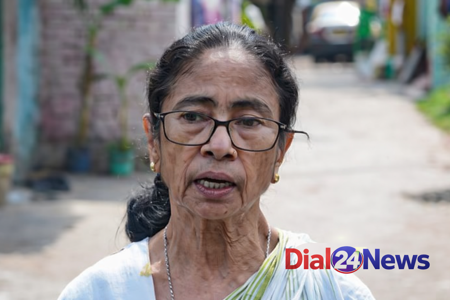 Low turnout at key TMC legislators’ meet sparks political speculation in Bengal