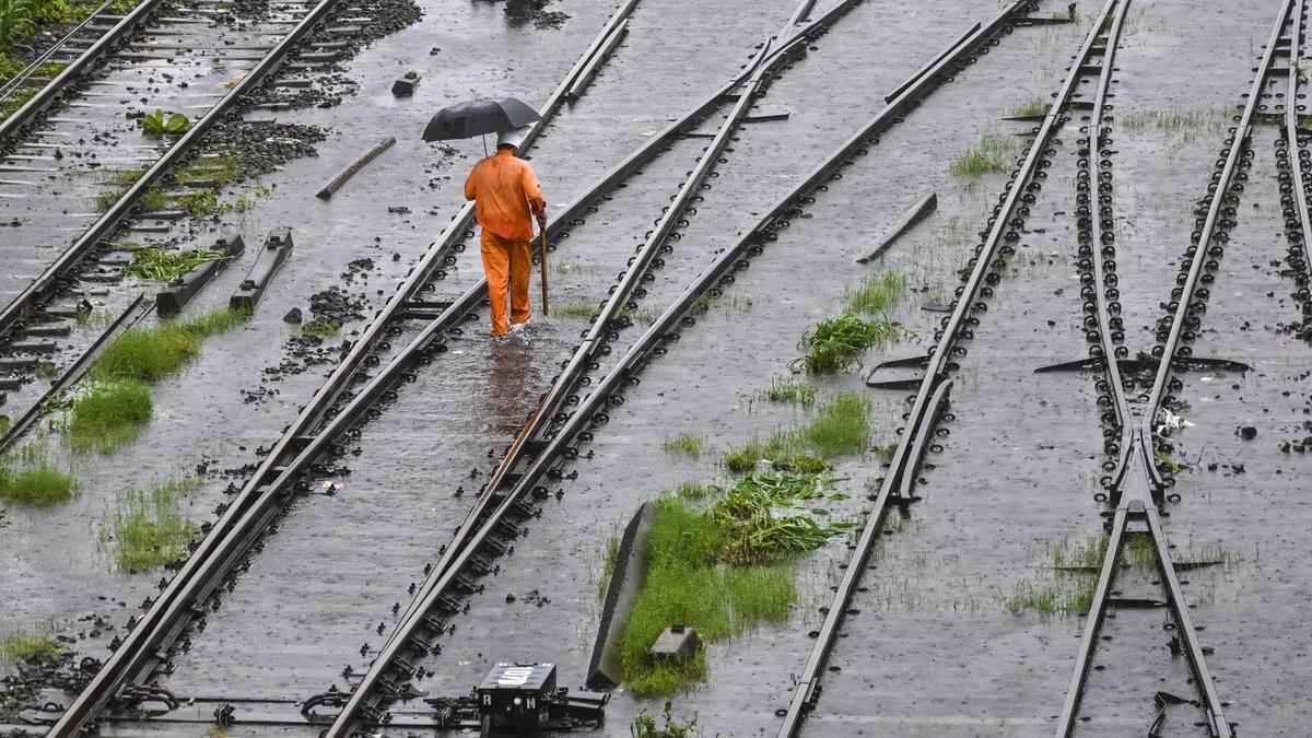 Mumbai Schools and Colleges Closed