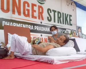 Sonam Wangchuk continues hunger strike at Jantar Mantar