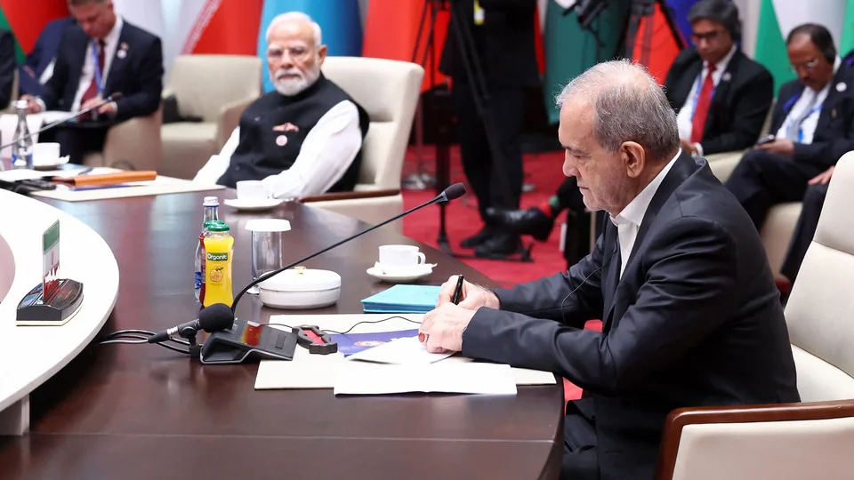 Pezeshkian_Modi